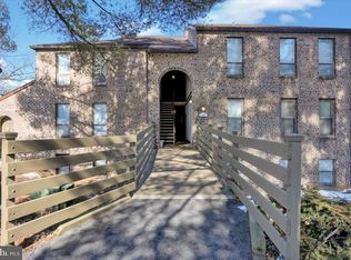 1 Fairway Rd, Reading, PA 19607