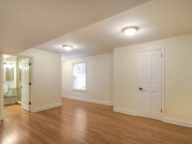 410 Lancaster Ave — Photo 8