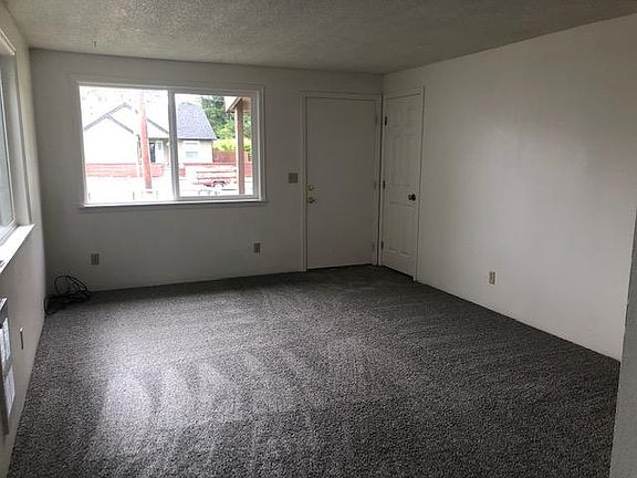 5th image of 1113 Sidney Ave