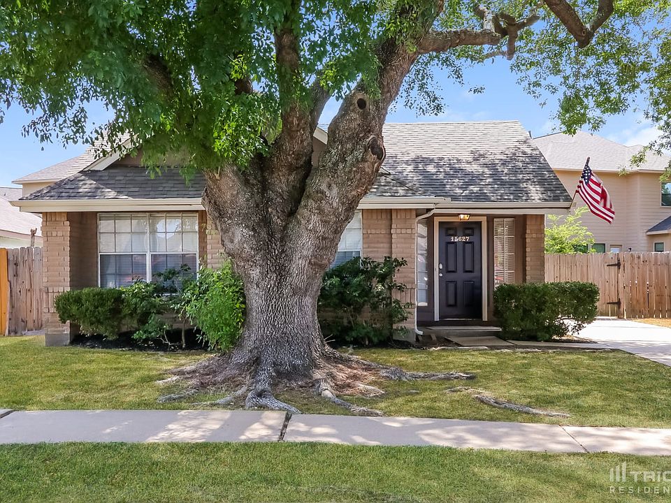 1st image of 15627 Scenic Haven Dr