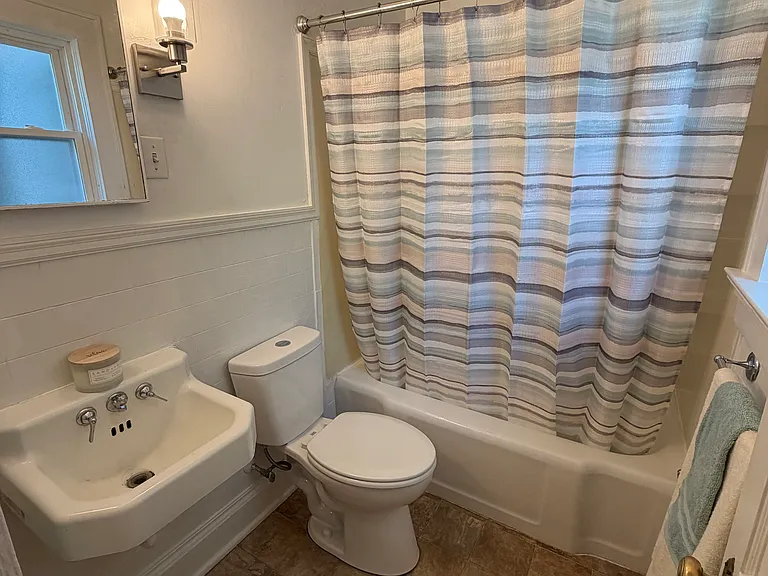 212 Whitehall Rd — Photo 17