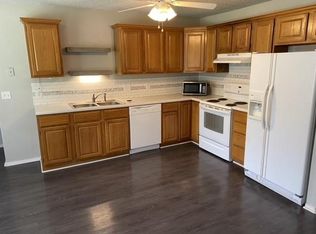 206 Fox Run Pl #B, Lowell, AR 72745