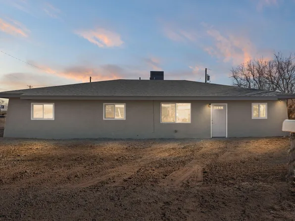 1124 Gabaldon Ct, Belen, NM 87002