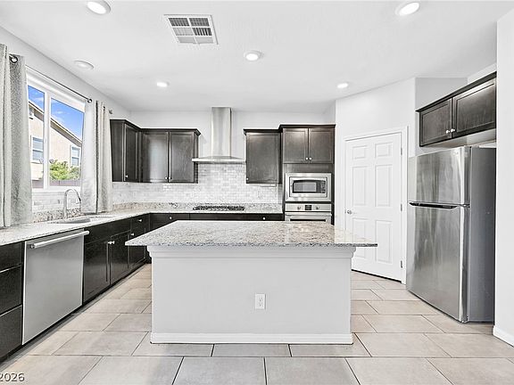 2nd image of 2664 Crystal Quartz St