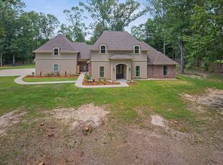 8518 Beechwood Dr, Denham Springs, LA 70706