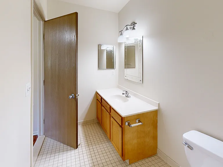 Ravine Apartments — Photo 29
