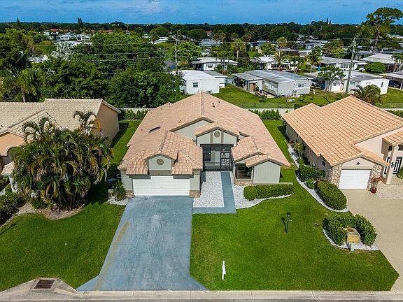 3rd image of 8910 Boatswain Drive