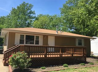 2419 Justin Dr, Manhattan, KS 66502