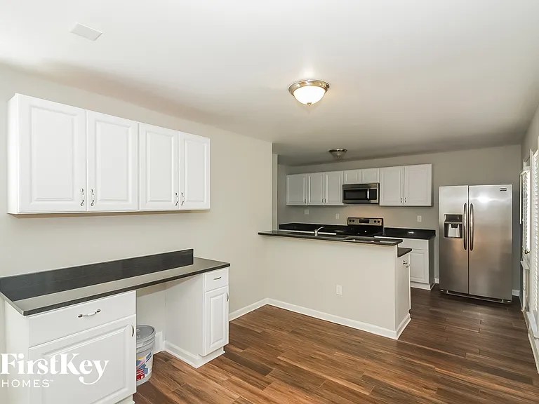 7650 Charstone Dr — Photo 4