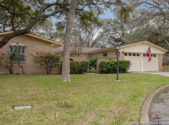 4th image of 134 Rhonda Dr