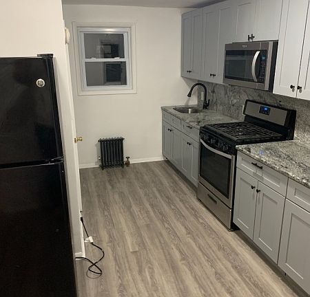 4th image of 345 Mitchell Ave