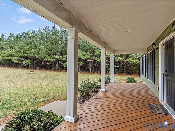 4th image of 1397 Dorset Rd