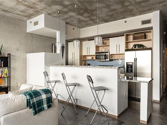 5th image of 480 John Wesley Dobbs Ave NE Unit 423