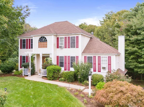 11 Hawk Drive, Salem, NH 03079