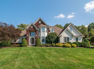 9466 Stone Mill Dr, Mentor, OH 44060