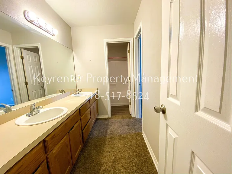 9134 E 24th St — Photo 16
