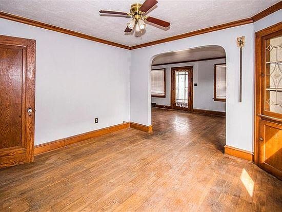 4th image of 13805 West Ave