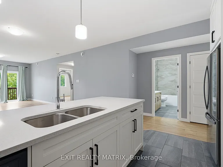 49 Cambridge St — Photo 6