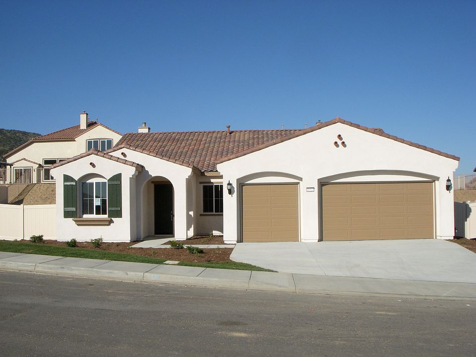1st image of 41621 Chardonnay Ave