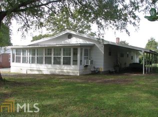 70 Louise Dr, La Fayette, GA 30728