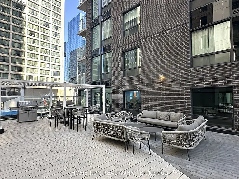 340 Queen St #1701 — Photo 21
