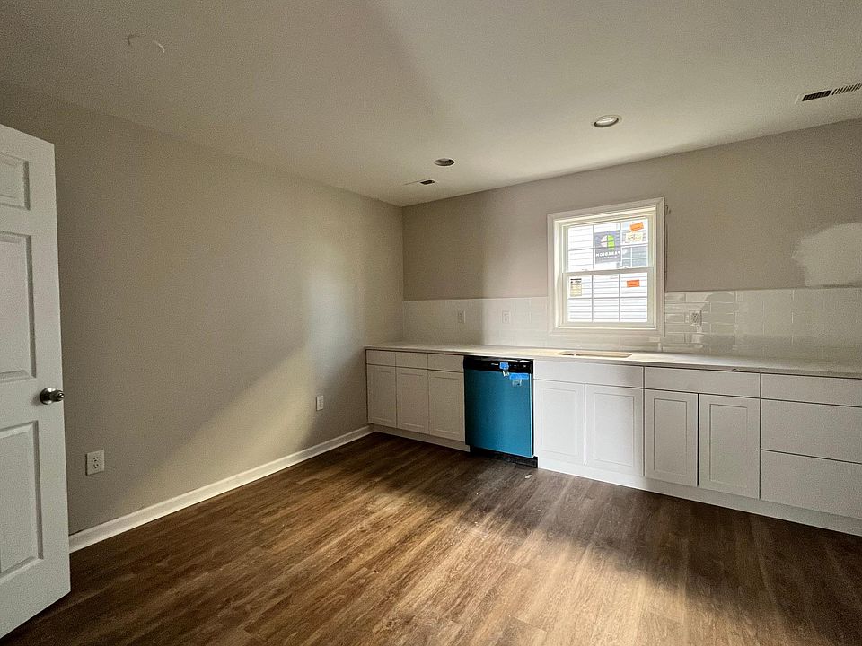 1st image of 505 W Mulberry St #6