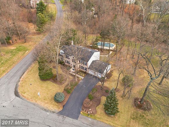 4th image of 11767 Hollyview Dr