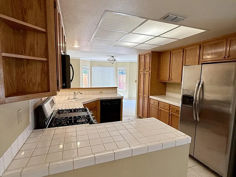 365 Bellflower Dr — Photo 13