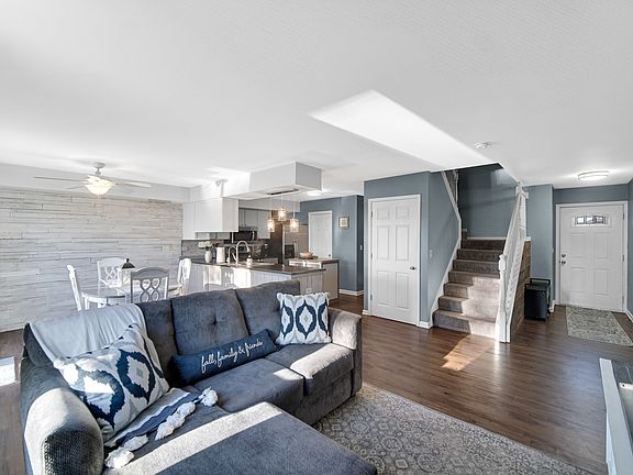 5th image of 25246 Shannon Dr