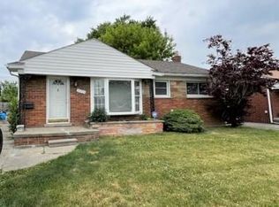 25765 Ronald St, Roseville, MI 48066