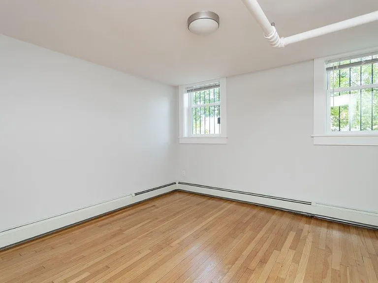 31 South St #4 — Photo 9