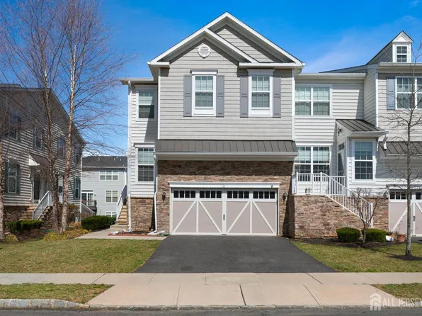 31 Morris Ln, Cranbury, NJ 08512