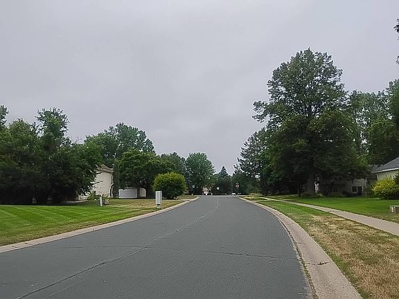 4th image of 10326 Lee Dr