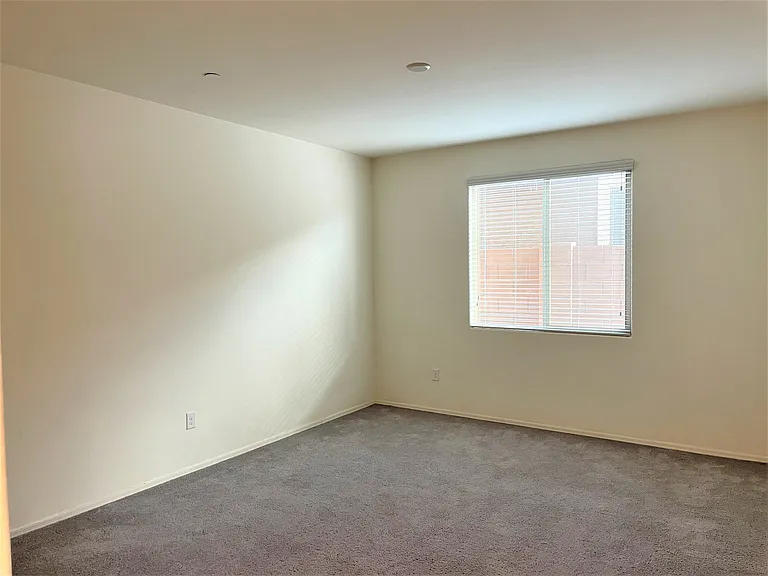 9450 N Andrina Dr — Photo 16