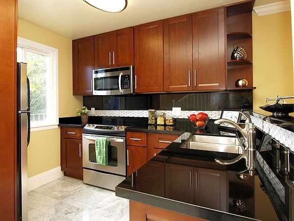 5th image of 35 Tamalpais Ave APT 15