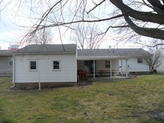 4th image of 17 Taft St #P