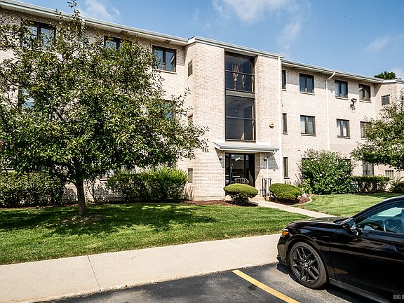 5th image of 7542 Briartree Ln APT 411