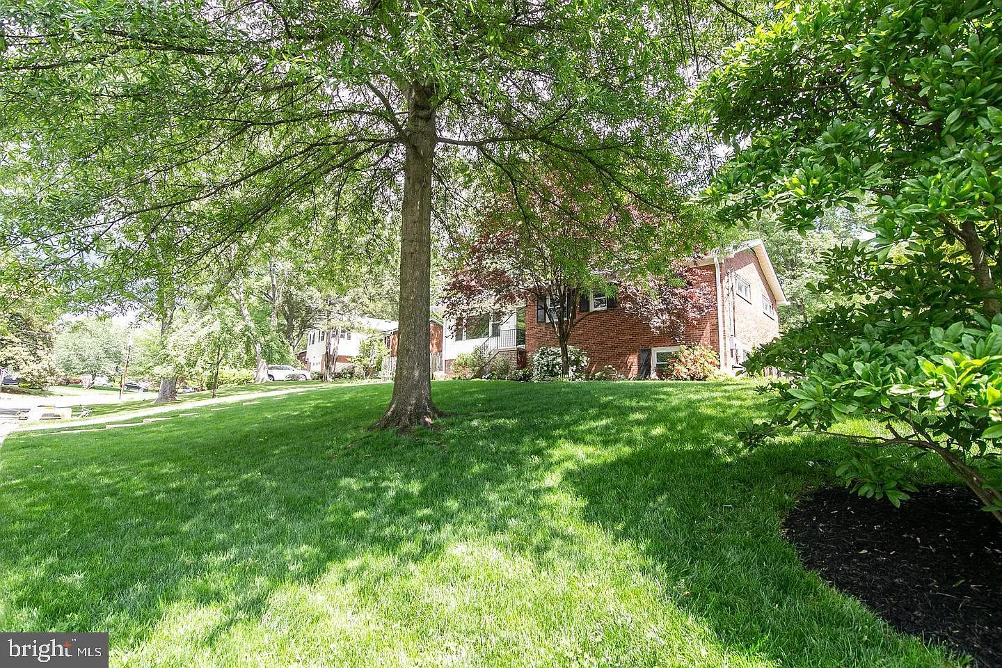 5 bed, 1504 sqft, $4,345 — Photo 2