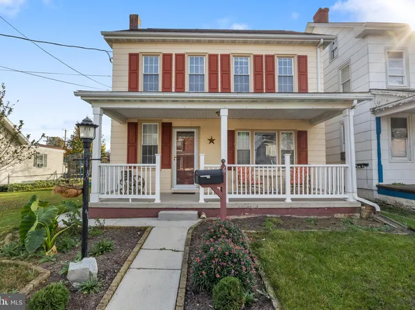 6 Linden Ave, Hanover, PA 17331