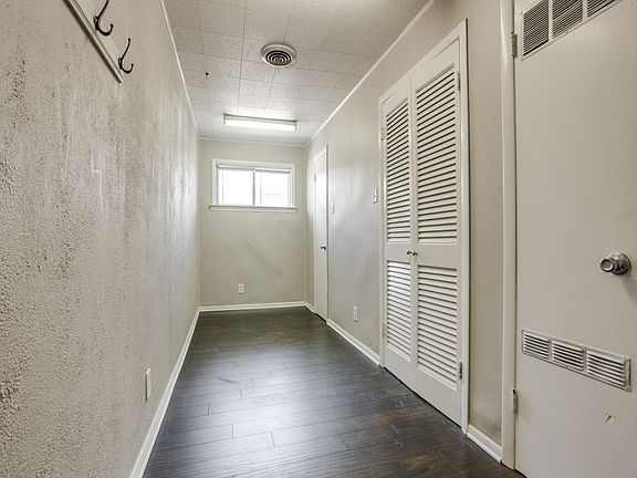 5th image of 10910 Lathrop Dr