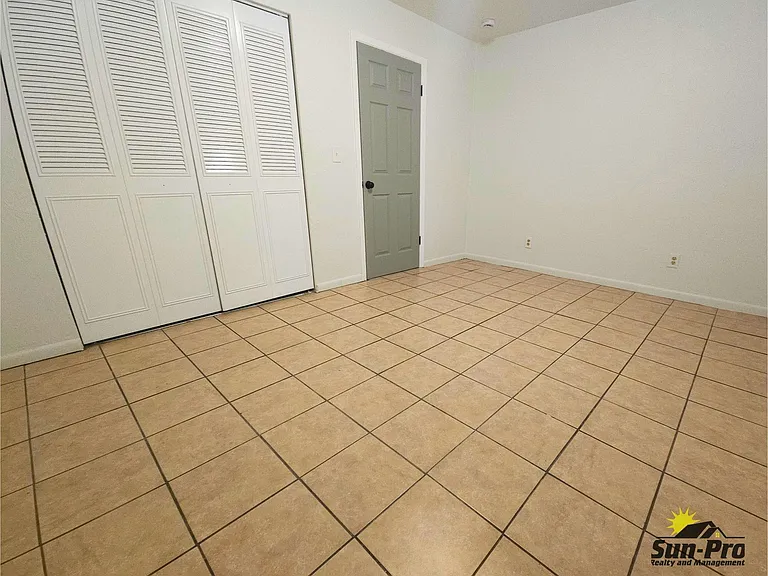 715 Georgia St #1 — Photo 16