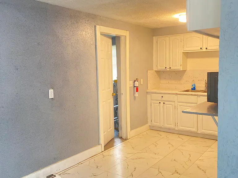 2553 Martha St #1-5 — Photo 14