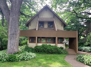 1433 Raymond Ave, Saint Paul, MN 55108