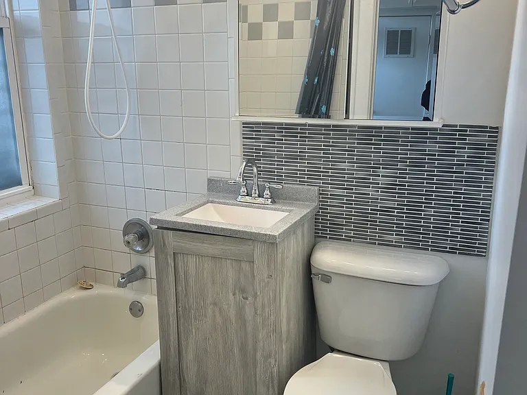 3215 W Beach Ave #2 — Photo 4