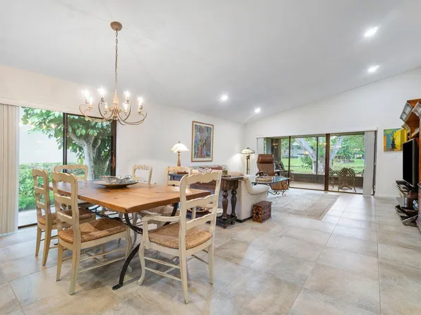 6 Westgate Lane #A, Boynton Beach, FL 33436