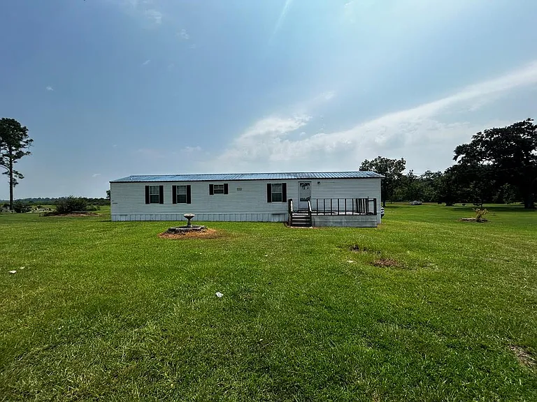 2444 Spooner Quarter Rd — Photo 1