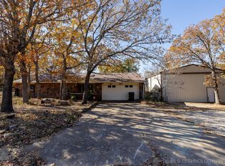 1380 N Lakeview Ave, Mannford, OK 74044