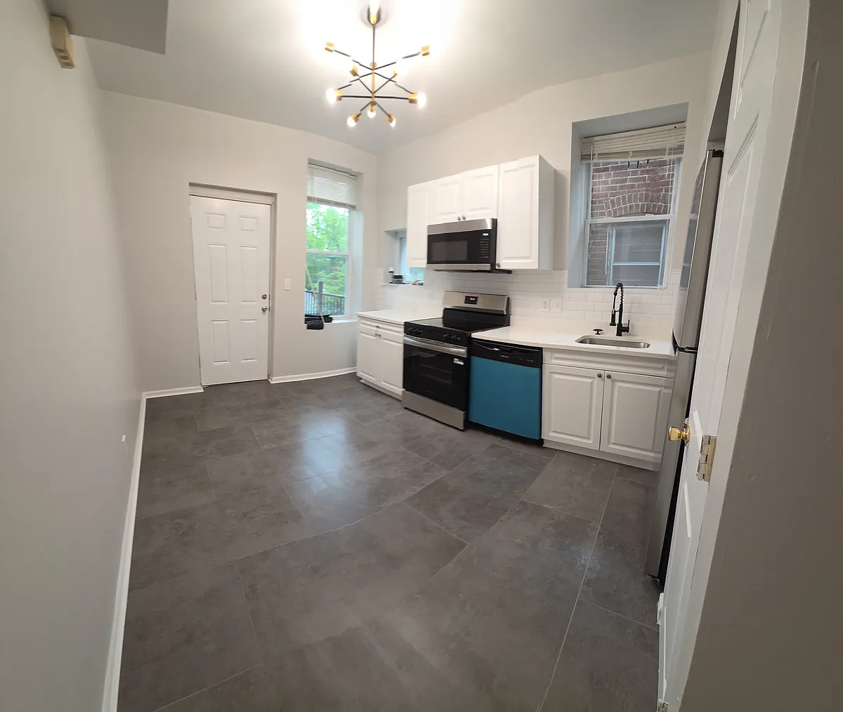 Building Photo - 5617 S Kingshighway Blvd #2