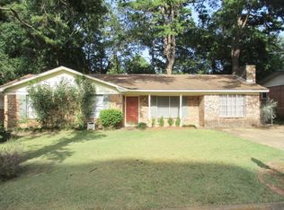 18 Buena Vista Dr, Marshall, TX 75670