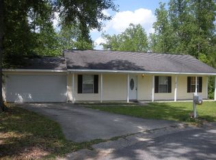 1113 Hummingbird Ln, Picayune, MS 39466